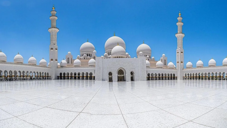 Abu Dhabi City Tour sharing